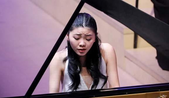 Шио Окуи - Фото