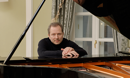 Юрий Мартынов,  хаммерклавир 